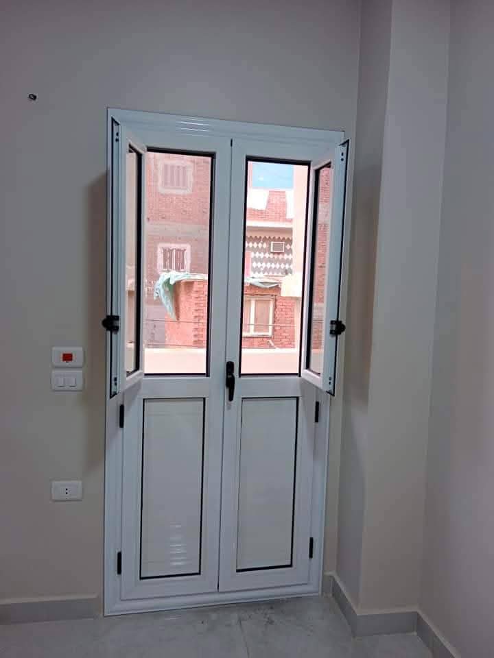 باب وشباك PVC