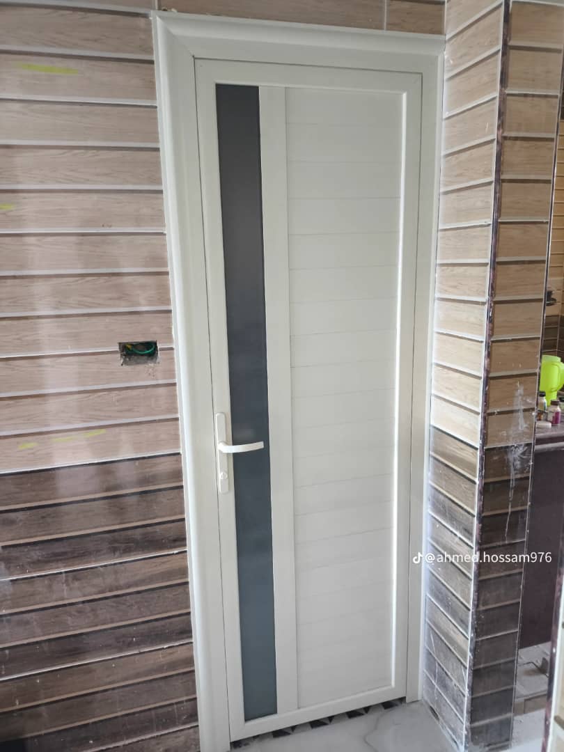 باب حمام PVC بعد التنفيذ